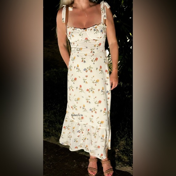 Reformation Nikita Dress in Noemi - Picture 4 of 8